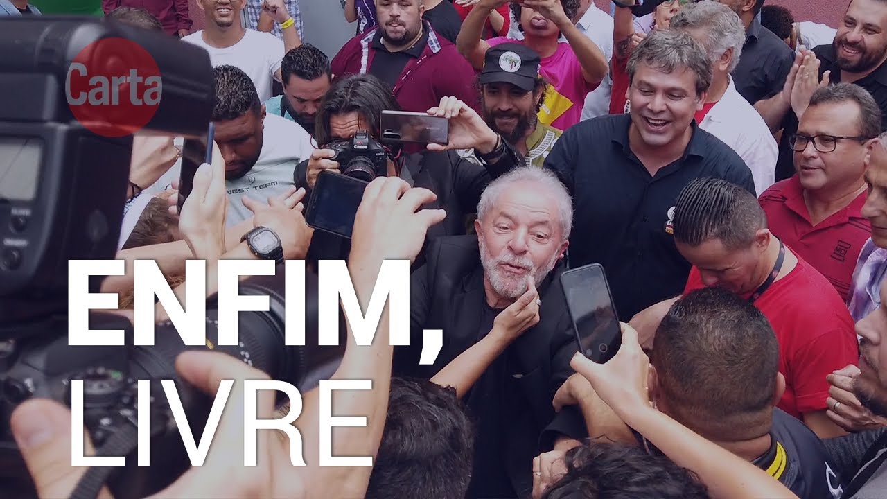 Livre, Lula volta aos braços do povo: 