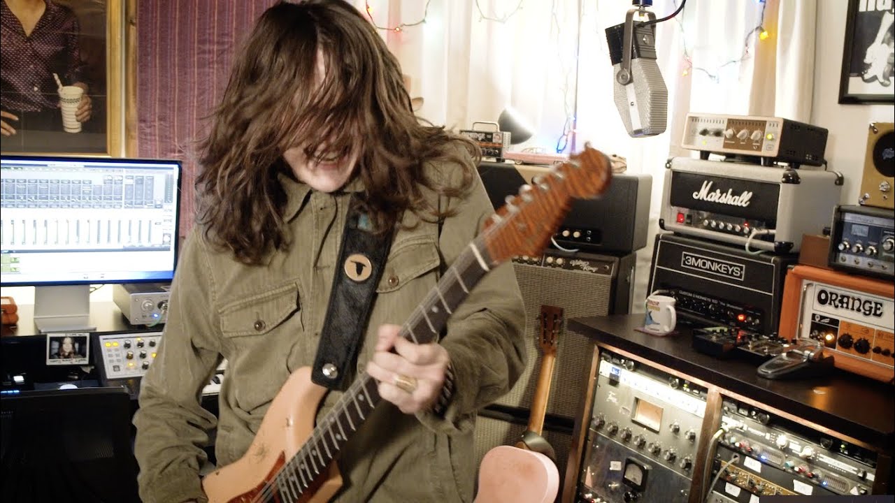Tyler Bryant & The Shakedown - 