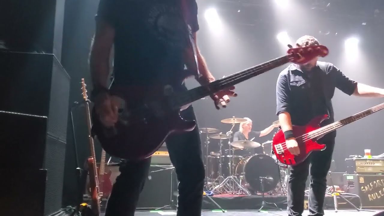PETER HOOK  "Shadowplay" Live @ L'Elysée Montmartre - Paris