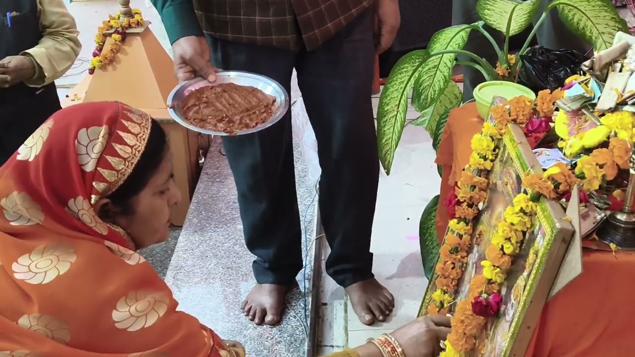 सजा दो घर को गुलशन सा मेरे सरकार आए हैं मो 📱 8052060042