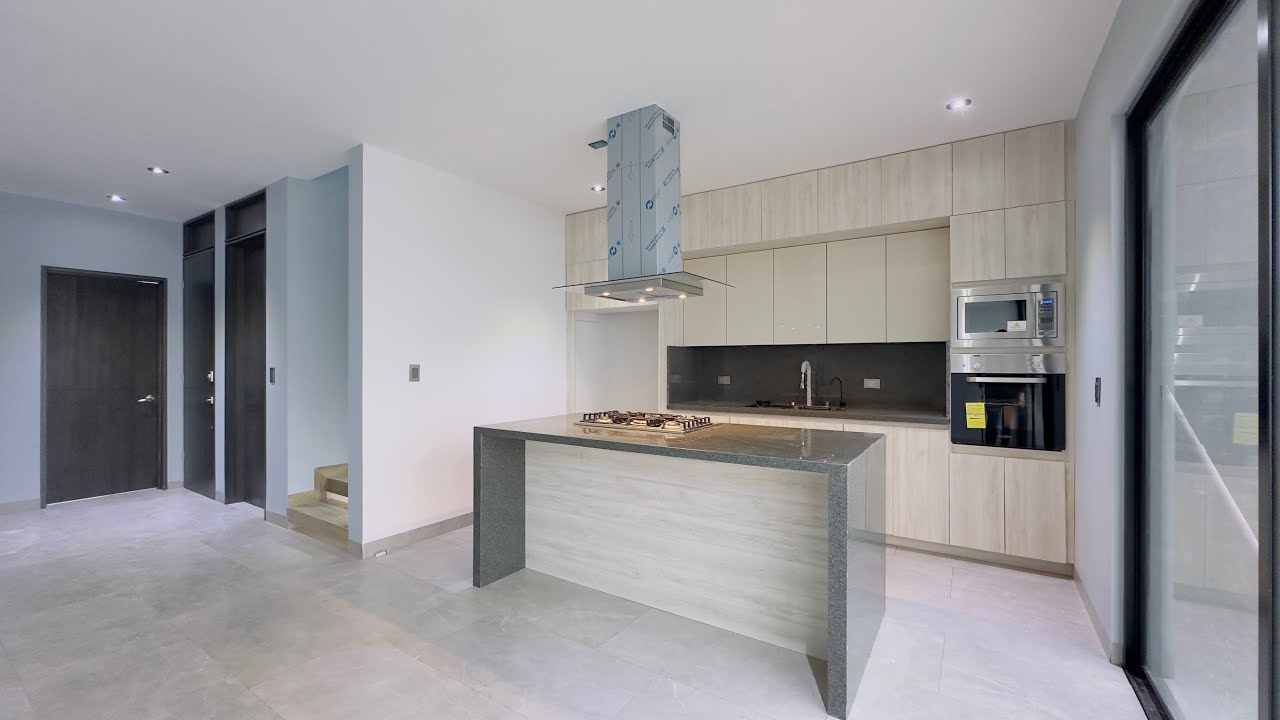 ASR14- CASA EN VENTA EN SANTIAGO,NL – 5 recámaras con baño, cocina, climas y closets. Carretera Nac.