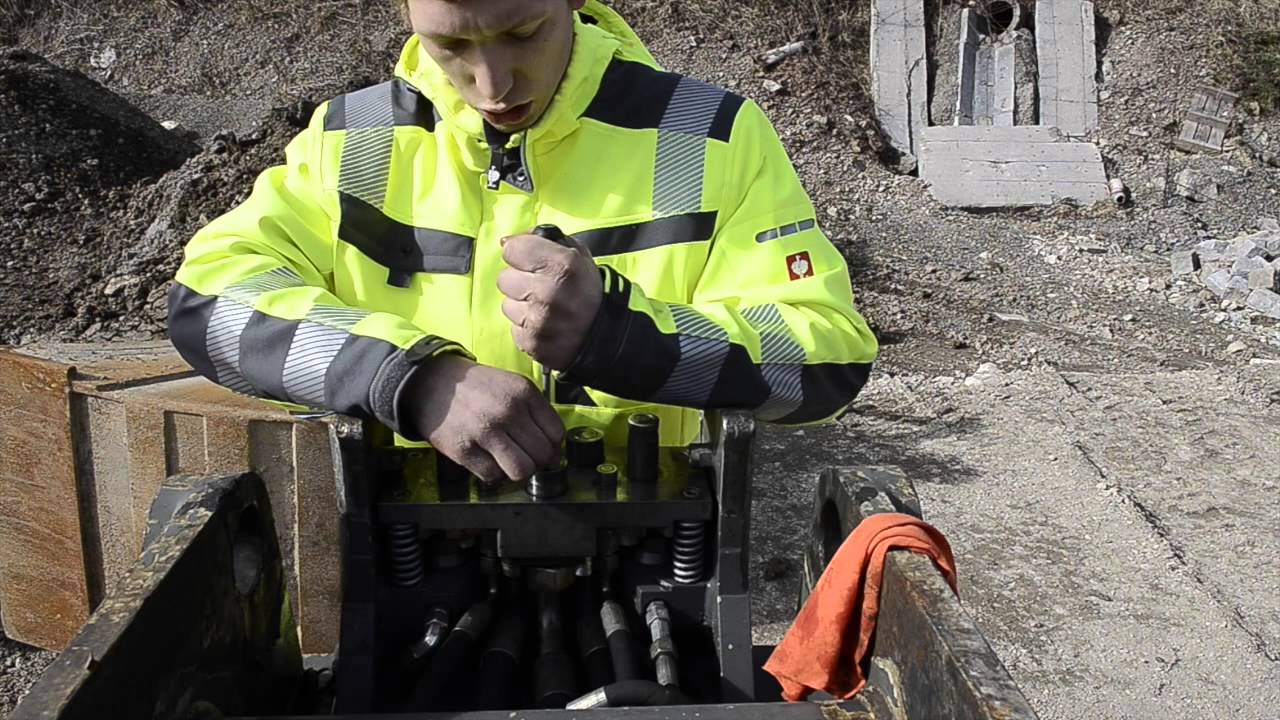 Tutorial Dichtungswechsel - Otto Morof Tief- und Straßenbau GmbH