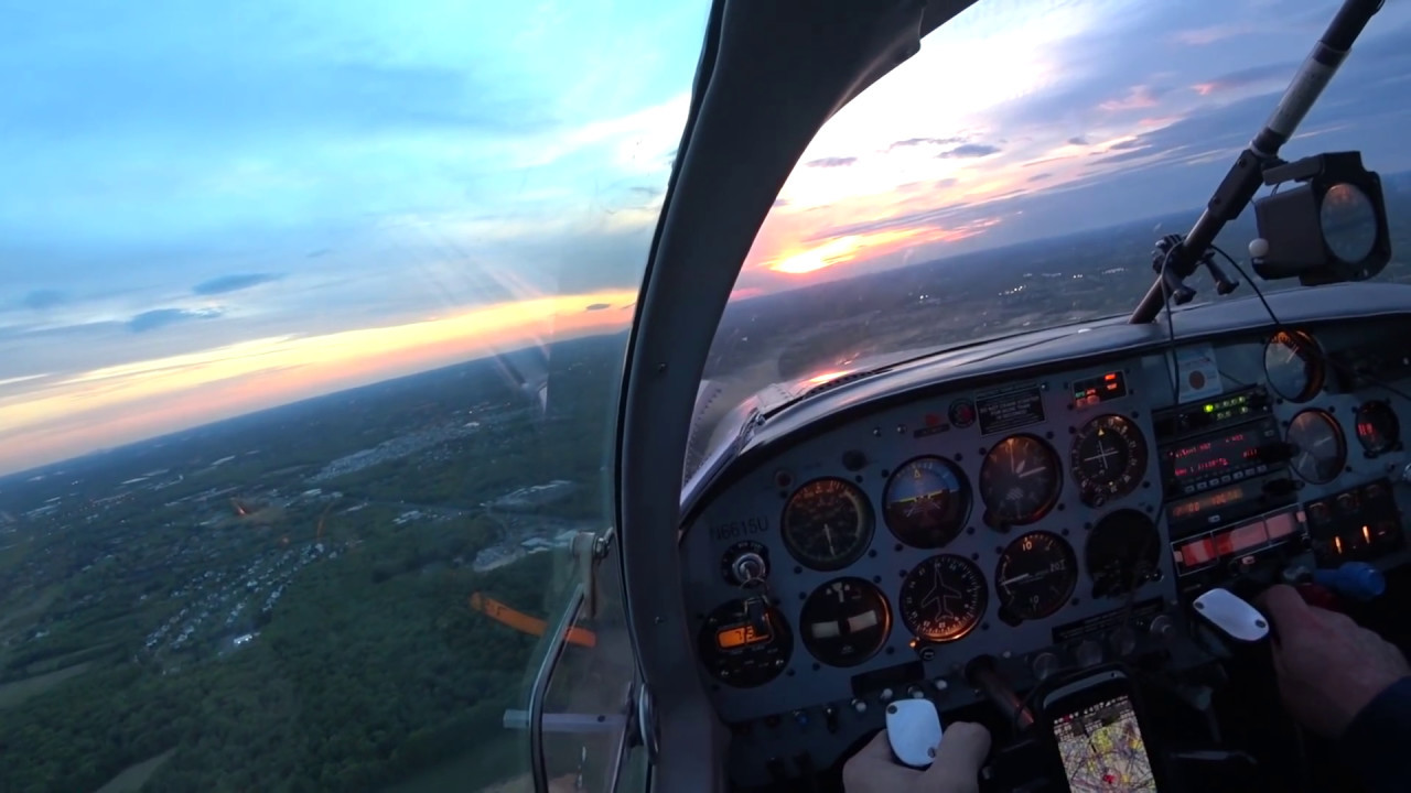 Flying the pattern in a Mooney M20C at Robbinsville N87.