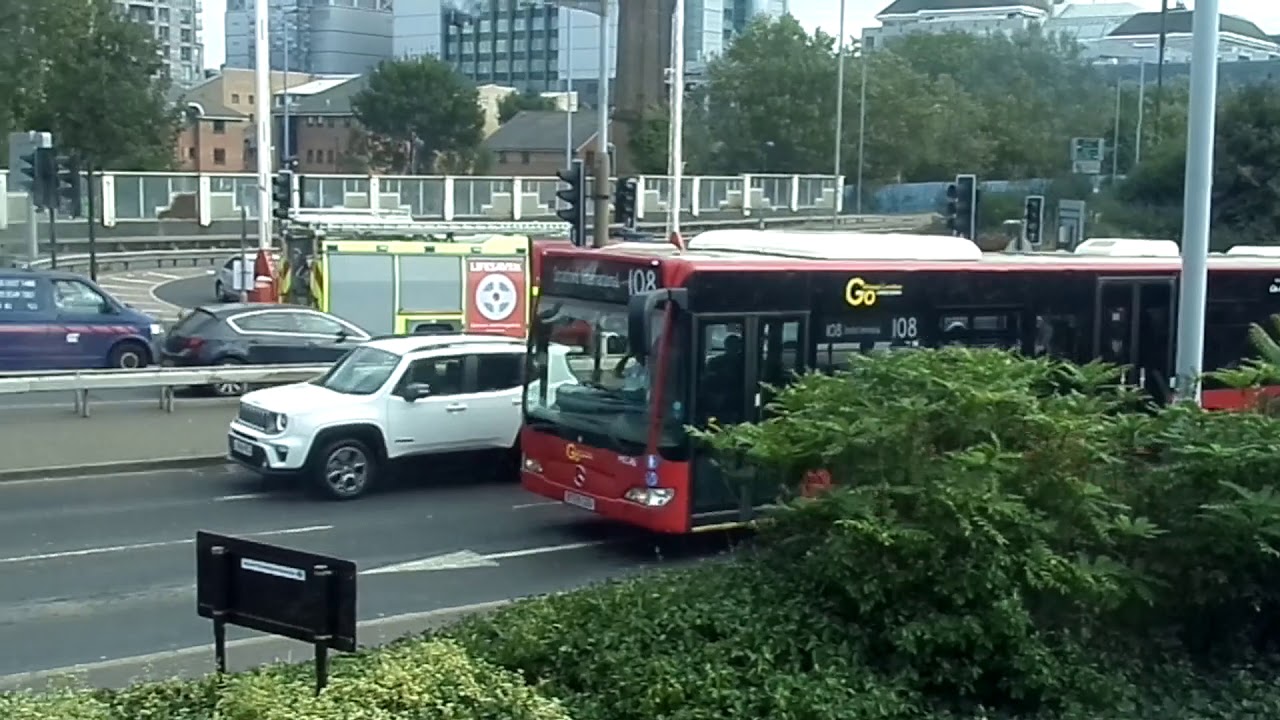 Enviro 400 Hybrid Metroline TEH1451 LK13BGO on the H&C Rail Replacement UL20