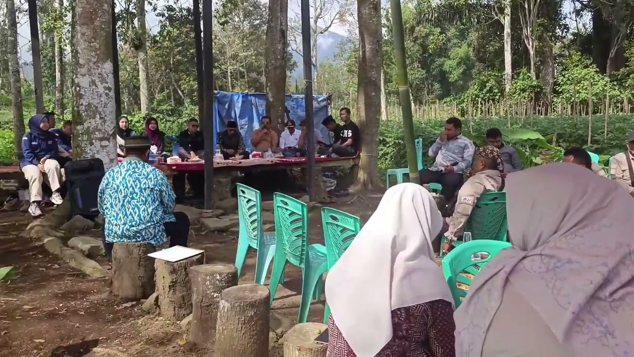 Rapat Kerja Para Wali Nagari Di Lahah Perkebunan Kentang BUMNAg Panyusunan 2026
