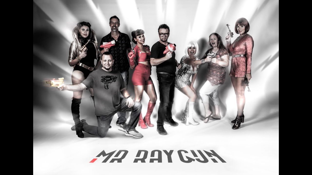ROBSERVATIONS #500 - MR. RAY GUN Photo Shoot