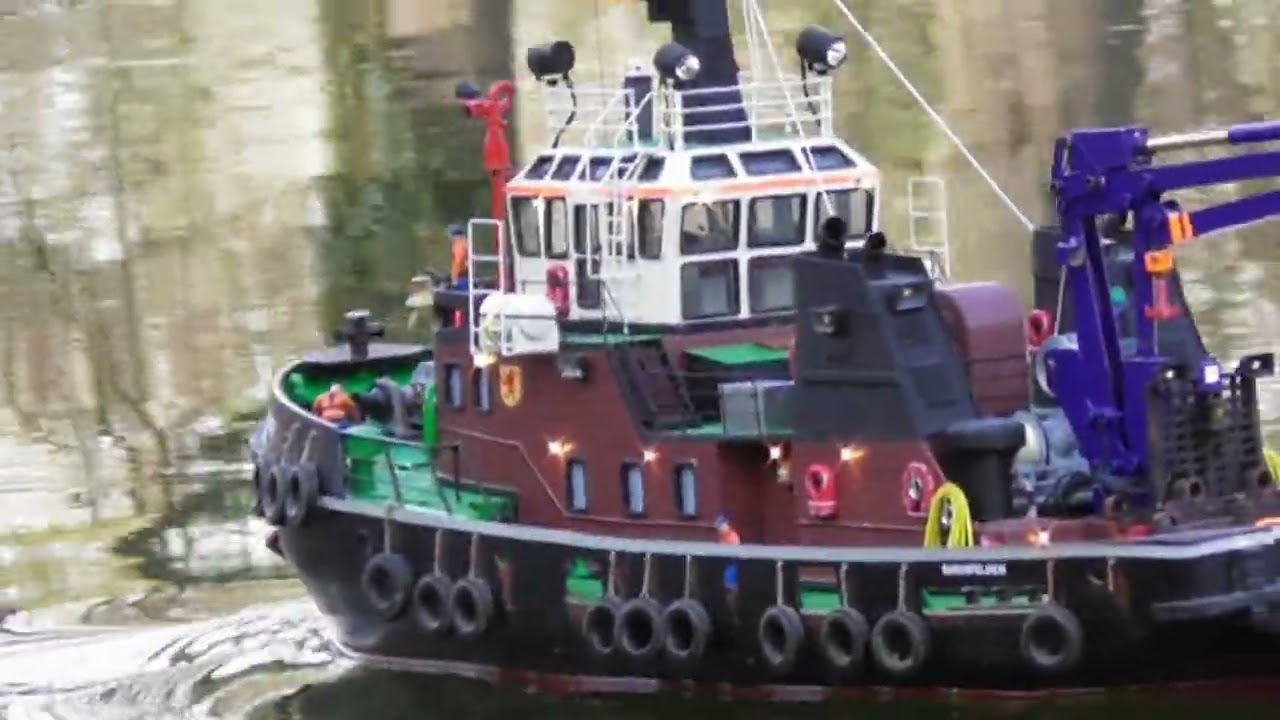 New tugboat Samson / Neuer Schlepper Samson ( Karl von Wedico )