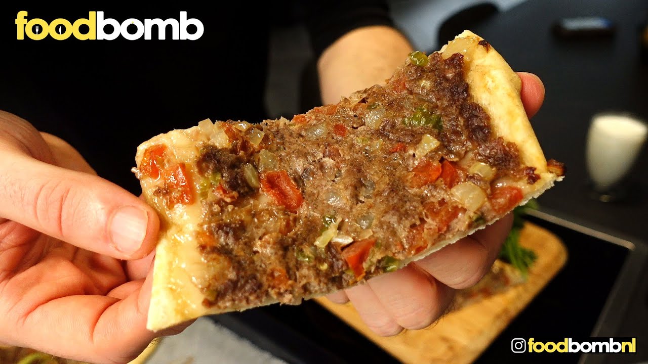 #253 Etli Ekmek Recept | Turkse Pide met Gehakt | Gehaktbroodje | Foodbomb