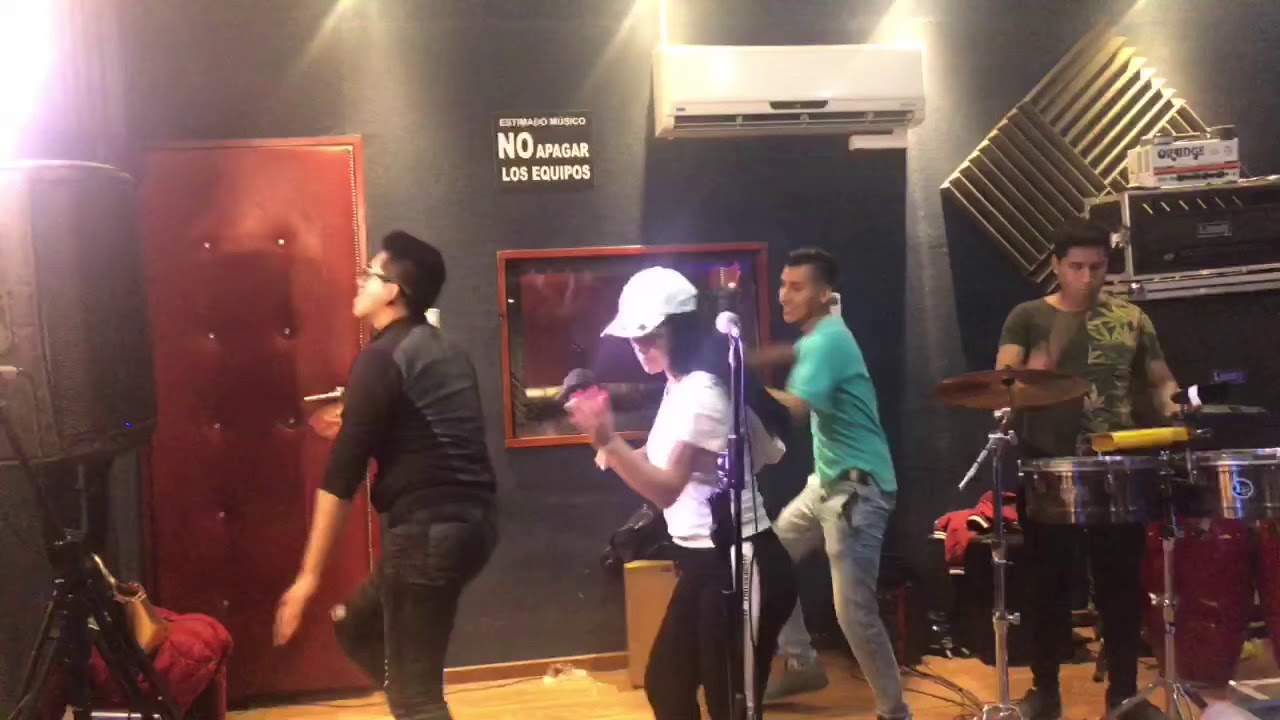 Katy Jara - Déjenme Sufrir ENSAYO