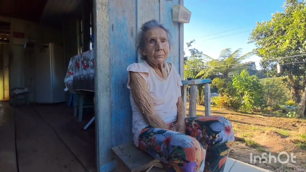 DONA MARGARIDA 89 ANOS, A MULHER MAIS ANTIGA DA COMUNIDADE UMA VIDA DE CONHECIMENTOS E SABEDORIA.