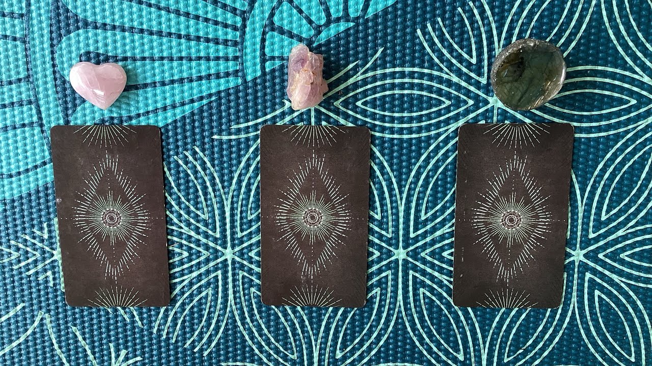 General pick a card intuitive tarot/oracle reading18th Feb 2025