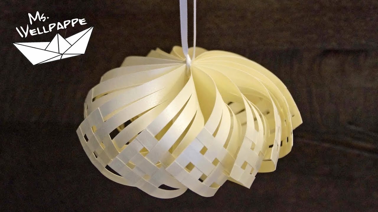 Christbaumschmuck basteln mit Papier zu Weihnachten - schöne Weihnachtsdeko selber basteln