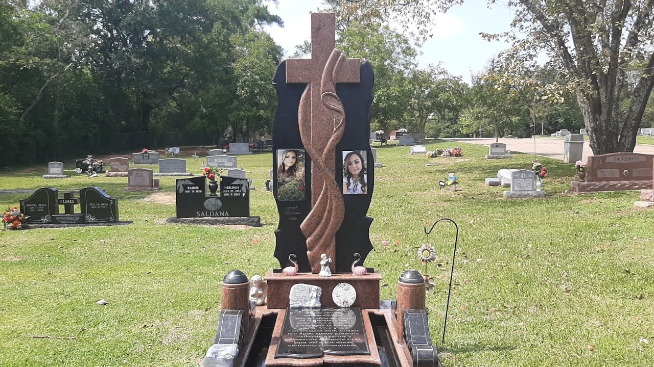 Faces in death--Oakwood Cemetery--Huntsville,Texas