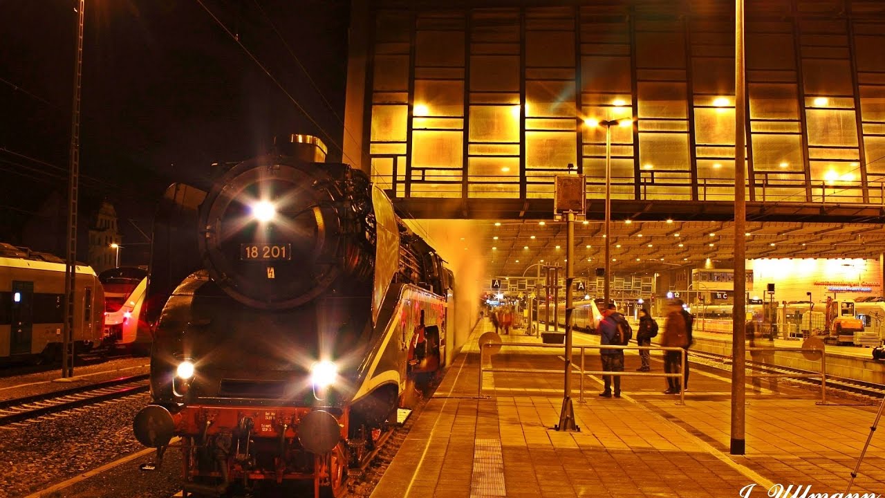 18 201 in Chemnitz-Hauptbahnhof