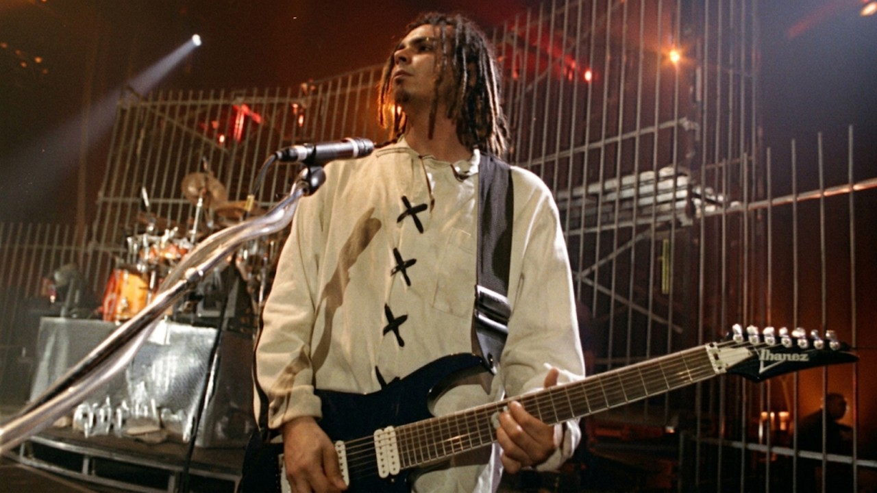 Korn - Faget - 10/18/1998 - UNO Lakefront Arena (Official)