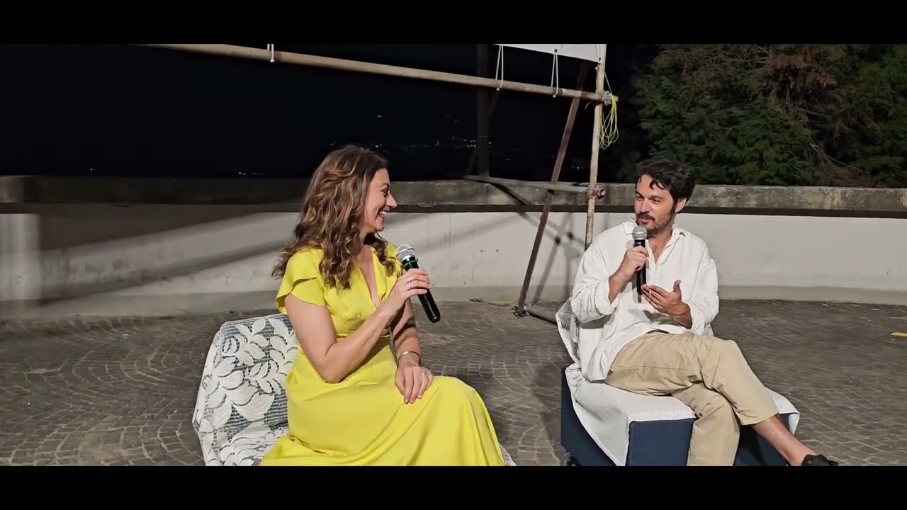 Luca Verdone, Isabella Briganti e Luigi Di Capua presentati in TV da Emanuela Petroni - Cantalupo