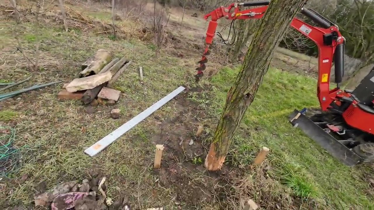 Wildzaun aus Robinien - Zaun Spannen - Grundstück einzäunen in Ungarn