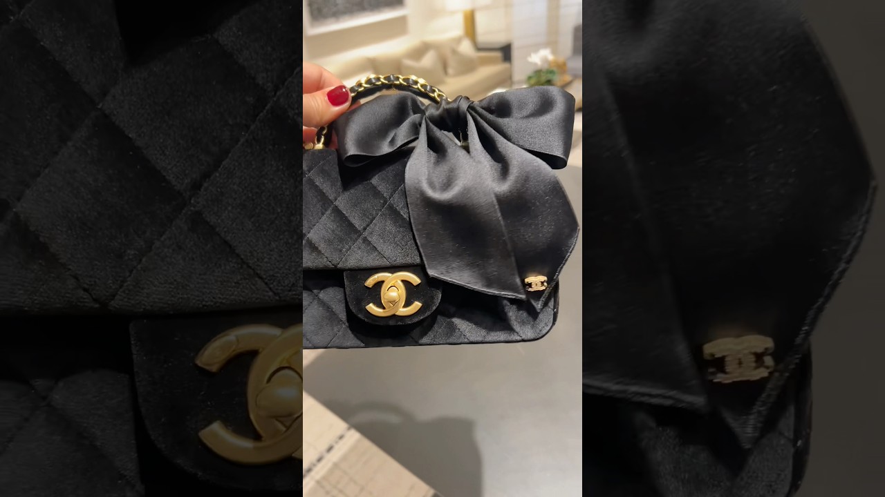 Chanel cutest bag 😍 #chanel