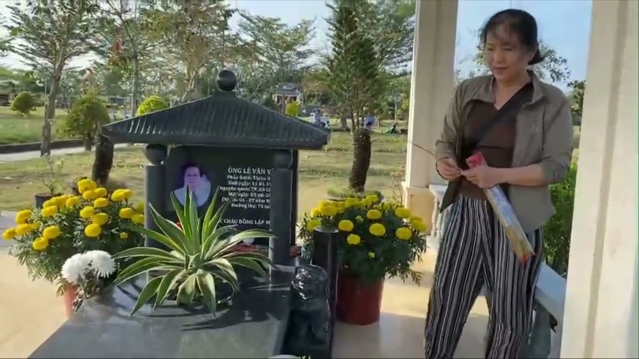 Xuân đi tảo mộ