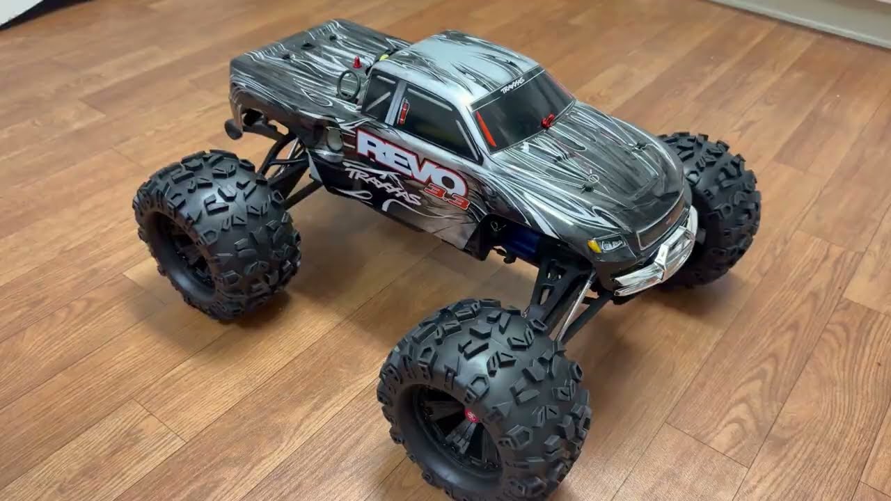 RC Traxxas REVO 3.3 Part  II  / Радиоуправляемая нитро модель