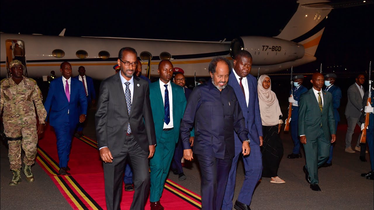 Somalia President H.E Hassan Sheikh Mohamud arrives in Uganda for EAC Ascension Summit