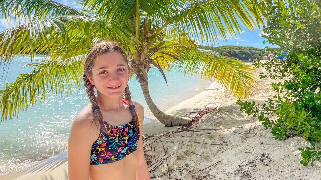 Blue Lagoon Island Excursion in Nassau, Bahamas beach day
