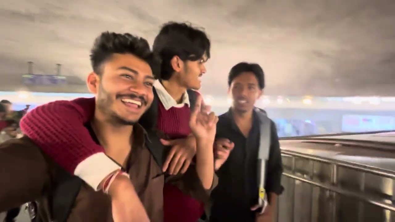 Delhi mein Ghum gaye Hum