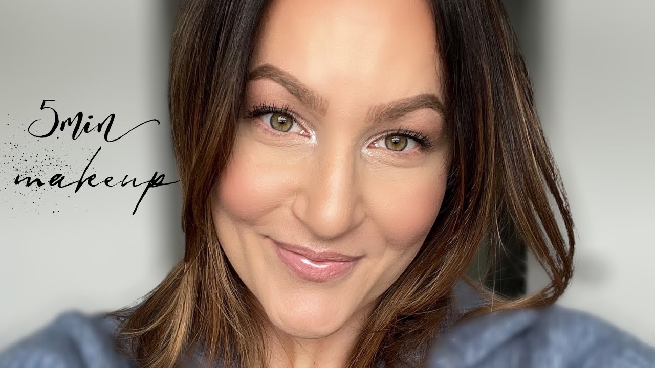 GelMoment: QUICK AND EASY 5 minute glowy, everyday makeup!!