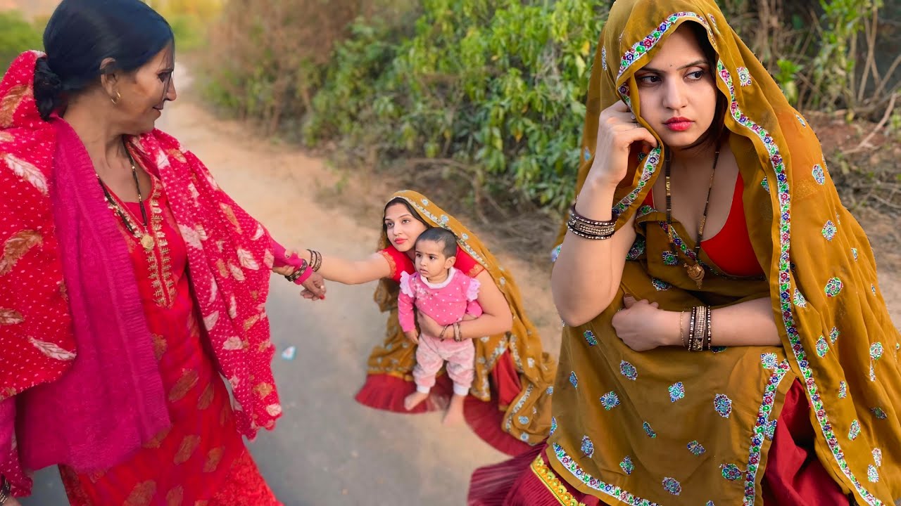 Saas ne beech sadak par ki bahu se ladai 😱 | Emotional Vlog