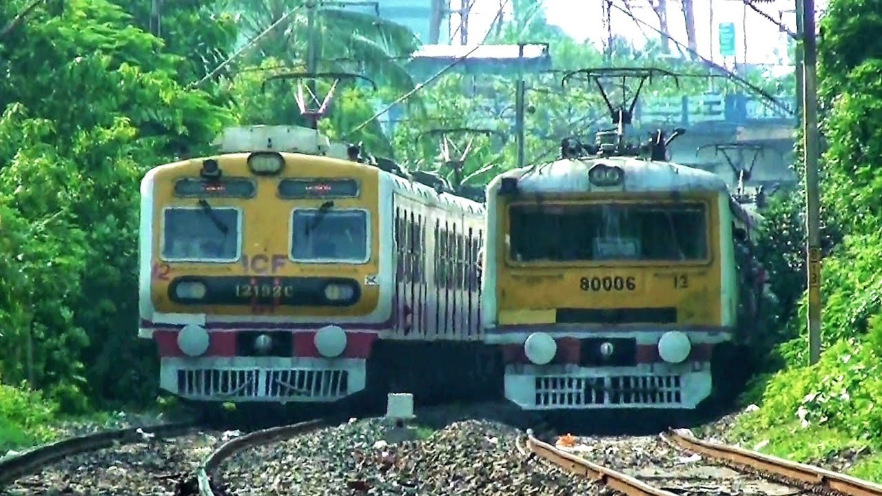 |[Rare Scene]| Two Galloping Staff Special Trains of Sealdah South meets with each other at Jadavpur