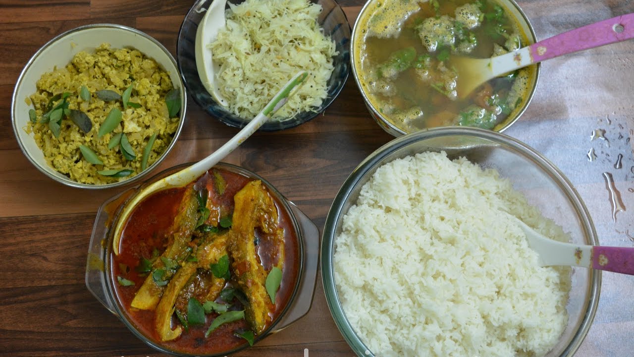 Madurai Style Fish Curry | Cabbage Fry | Egg Fry | Dal Rasam | Lunch Menu - 14