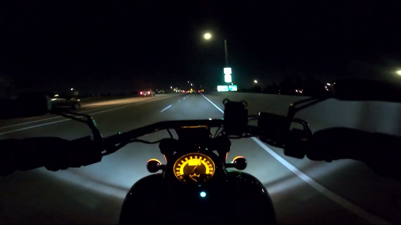 Riding at night, Kawasaki Vulcan 900 Custom top speed
