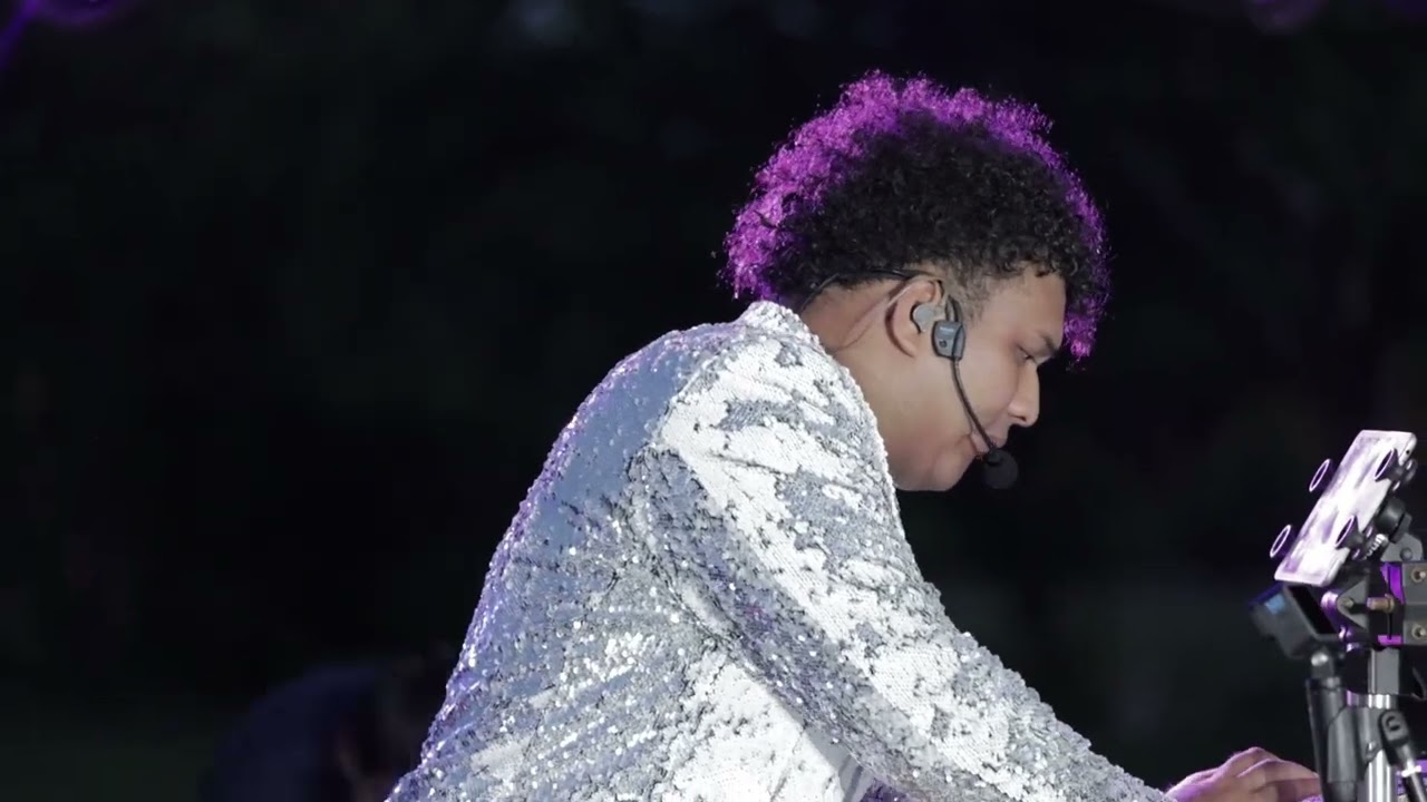Los carruseles Axel Covarrubias En vivo live 2024