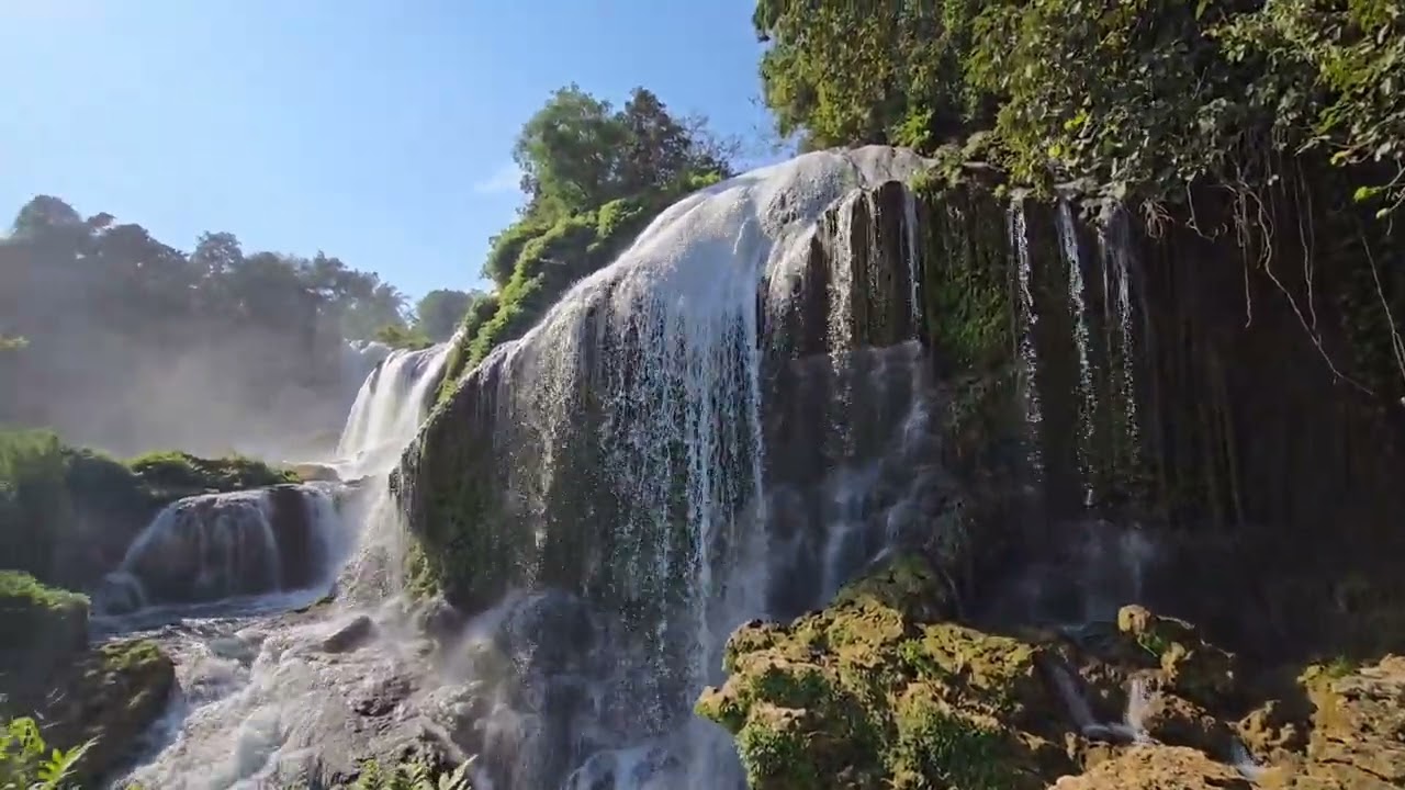 德天跨國瀑布景區的風景