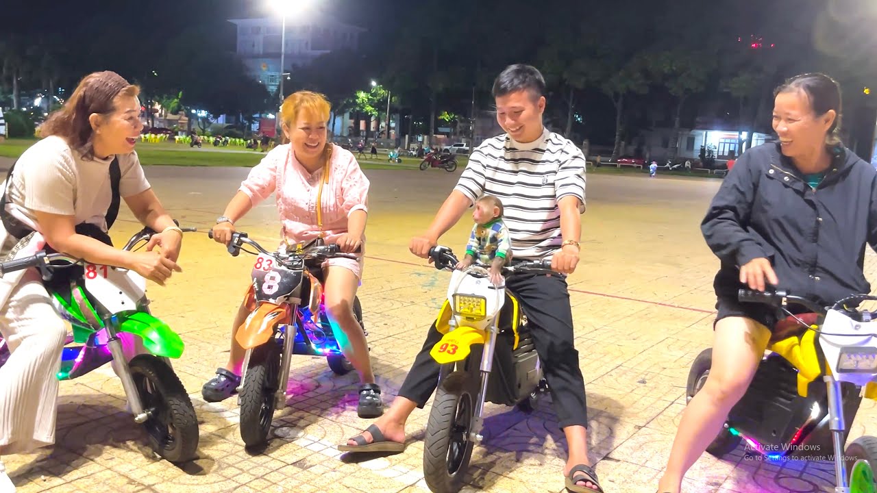 So Excited! Cubis Goes Bike Riding with Dad at the Park