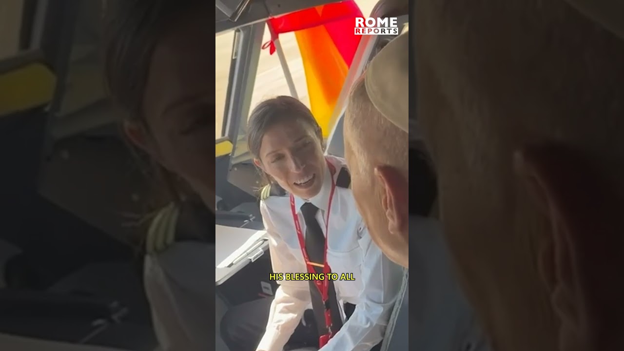 Highlights from Pope Leo XIV's visit to the cockpit during his Iberia flight to Barcelona