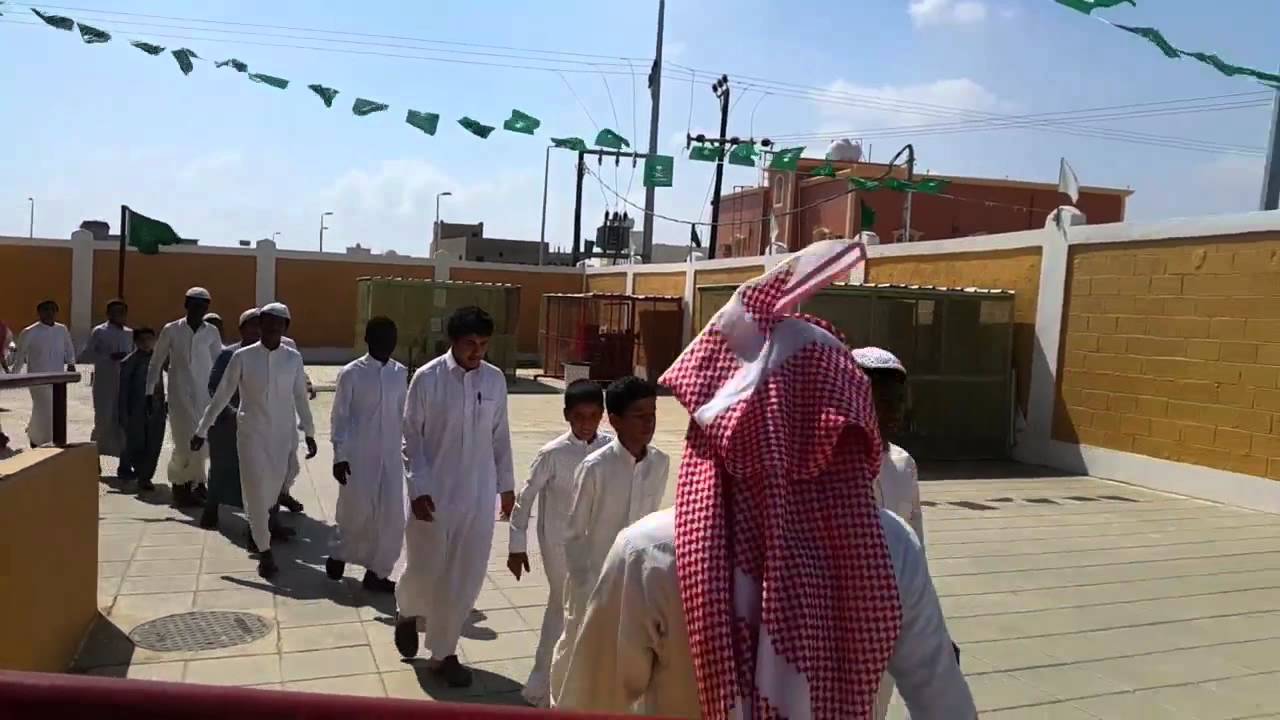 الفاروق المتوسطة تنفذ خطة إخلاء حريق افتراضي