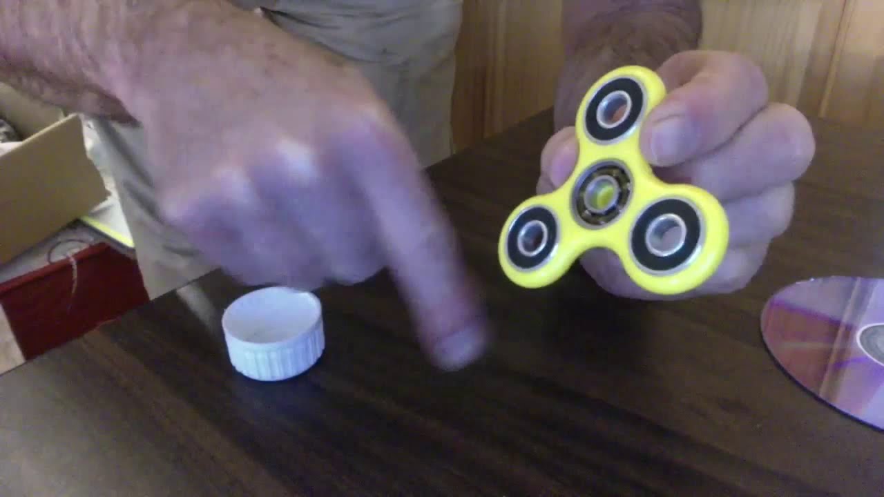 Making a Fidget Spinner Turntable for Physics