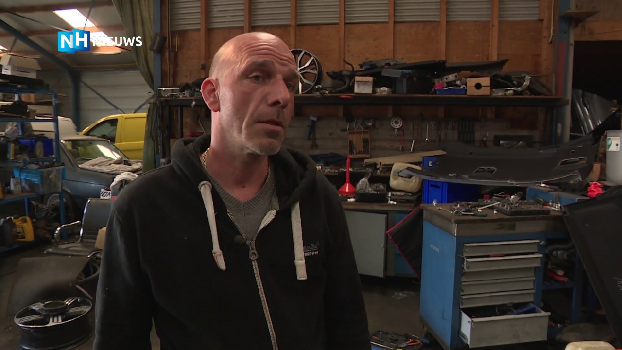 Dieven stelen voor 50.000 euro bij autobedrijf