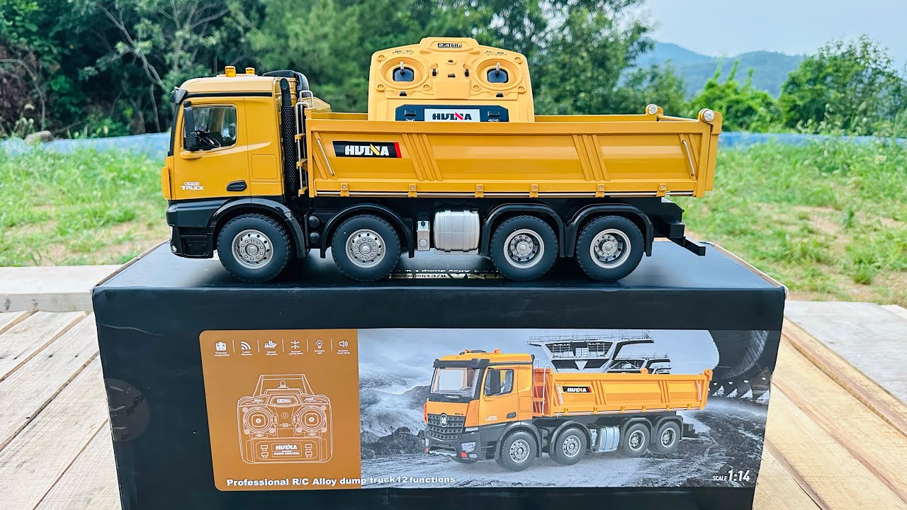Get Ready to Dump! Huina 1536 8x4 RC Truck - Unboxing the Construction Powerhouse