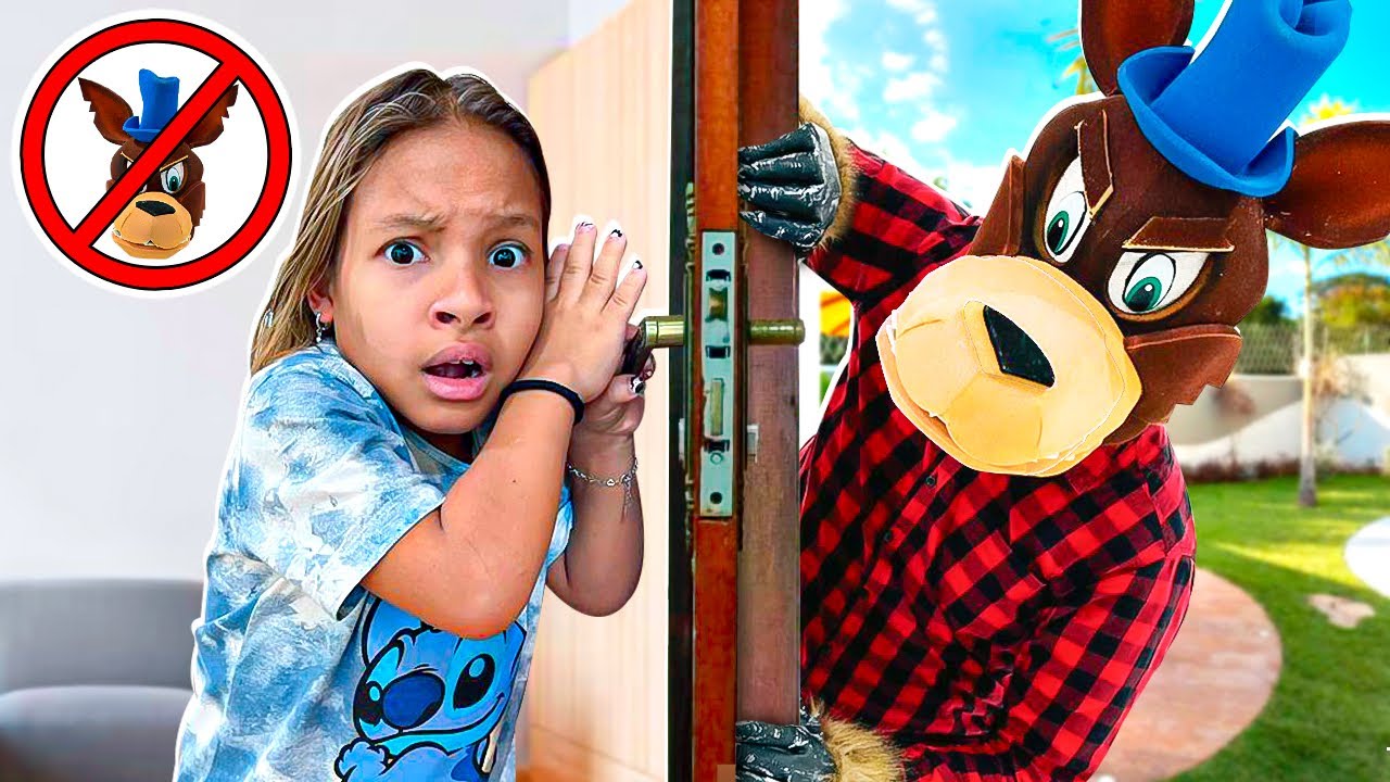 Gatinha das Artes fica sozinha em casa e aprende regras de segurança - Learns the safety rules