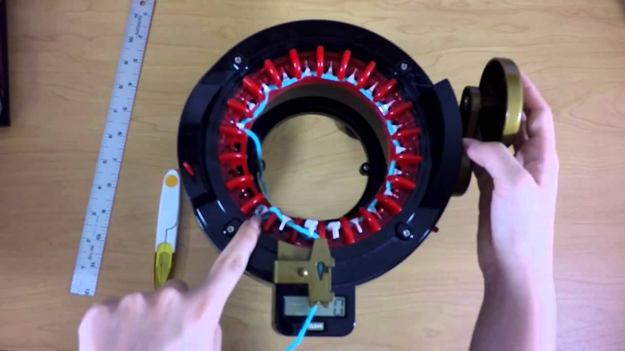 How to Make Flat Panels on an Addi Knitting Machine | Yay For Yarn