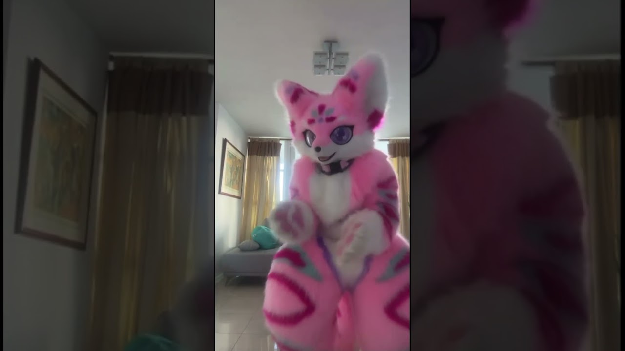 In a silly mood #fullsuit #furries  #fursuit #chishiya