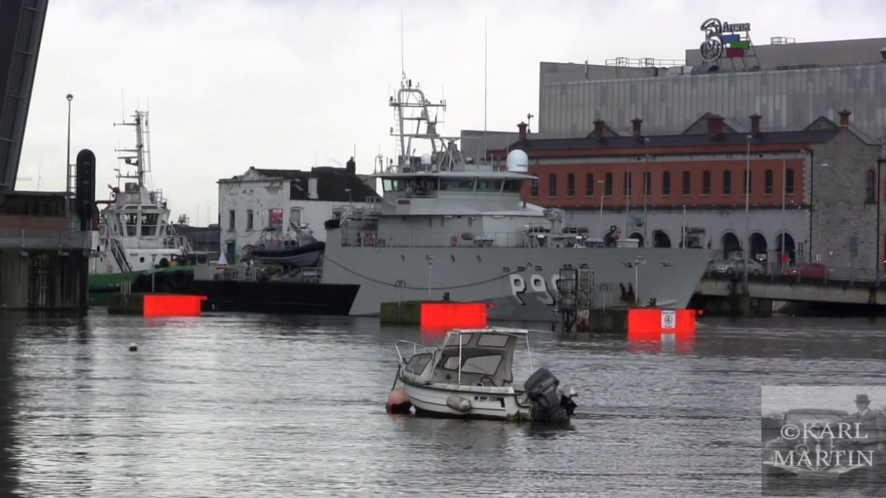 Belgian Navy's CASTOR patrol ship leaving Dublin Port