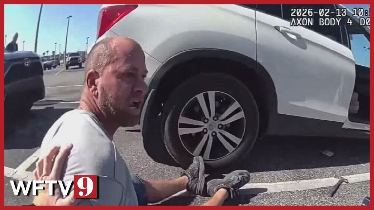 Man accused of smashing SUV with hammer in Publix parking lot