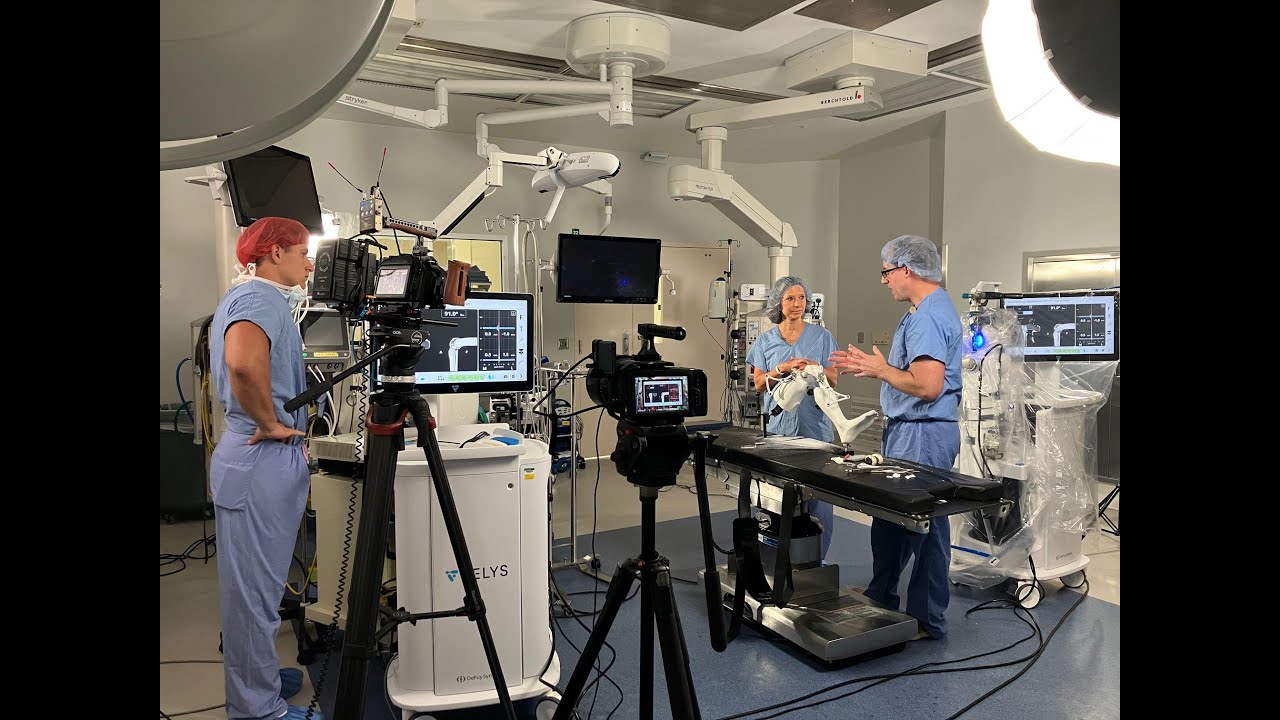 HealthCast: Knee replacement surgery with the DePuy VELYS robot at Lexington Medical Center