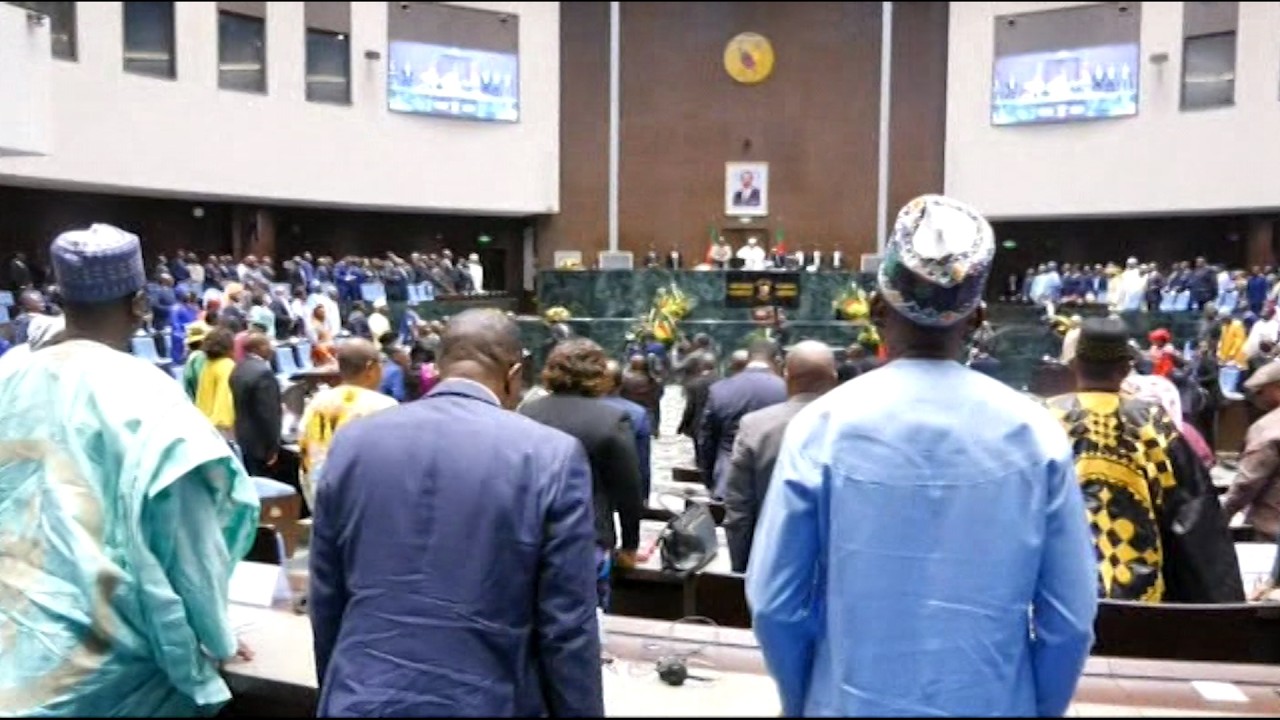 FEMMES ET POLITIQUE AU CAMEROUN : DES PROGRÈS AU PARLEMENT, MAIS DES OBSTACLES PERSISTANTS