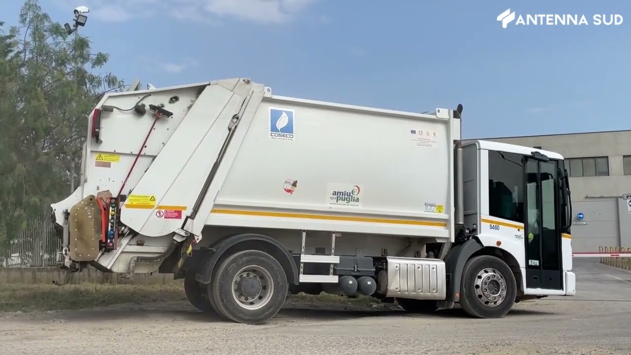 29 giugno 2023 - Capitanata, camion di rifiuti in coda da giorni