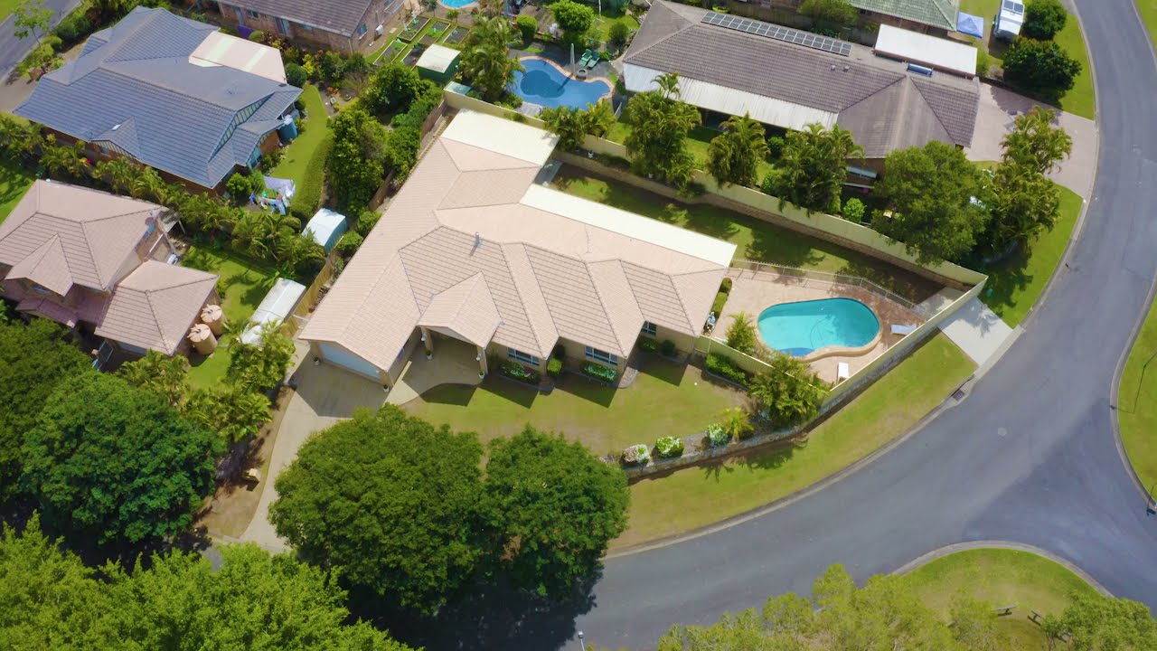 Property Showcase - 15 Googie Cr Eight Mile Plains