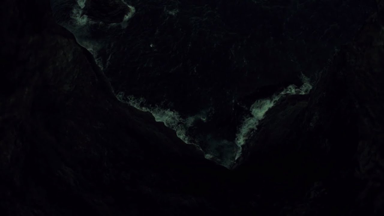 Siouxsie Sioux & Brian Reitzell - Love Crime (Legendado)